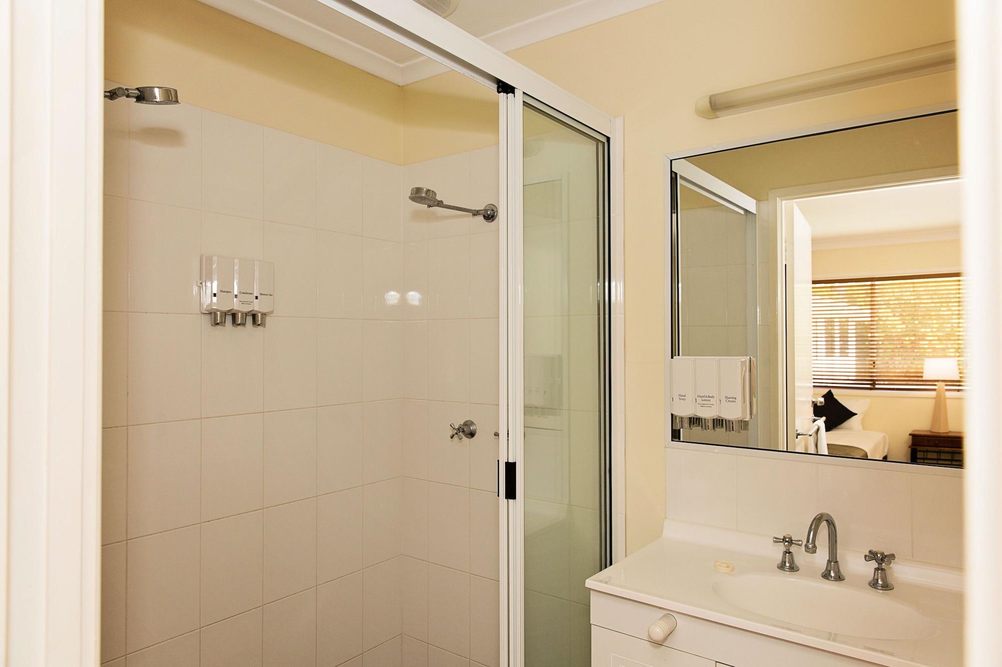 White Lace Motor Inn Mackay Εξωτερικό φωτογραφία