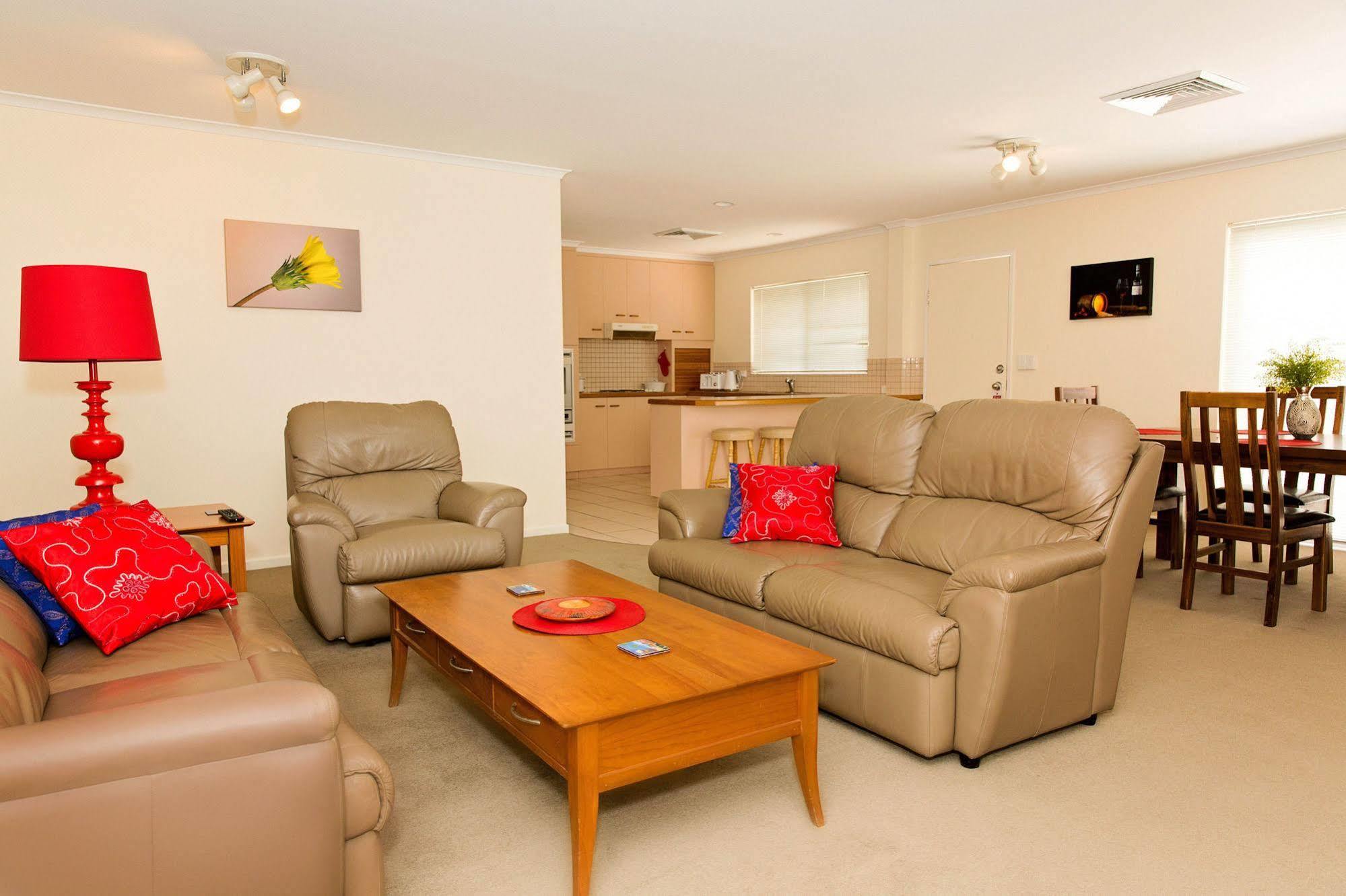 White Lace Motor Inn Mackay Εξωτερικό φωτογραφία